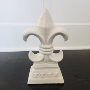 White Decorative Finial